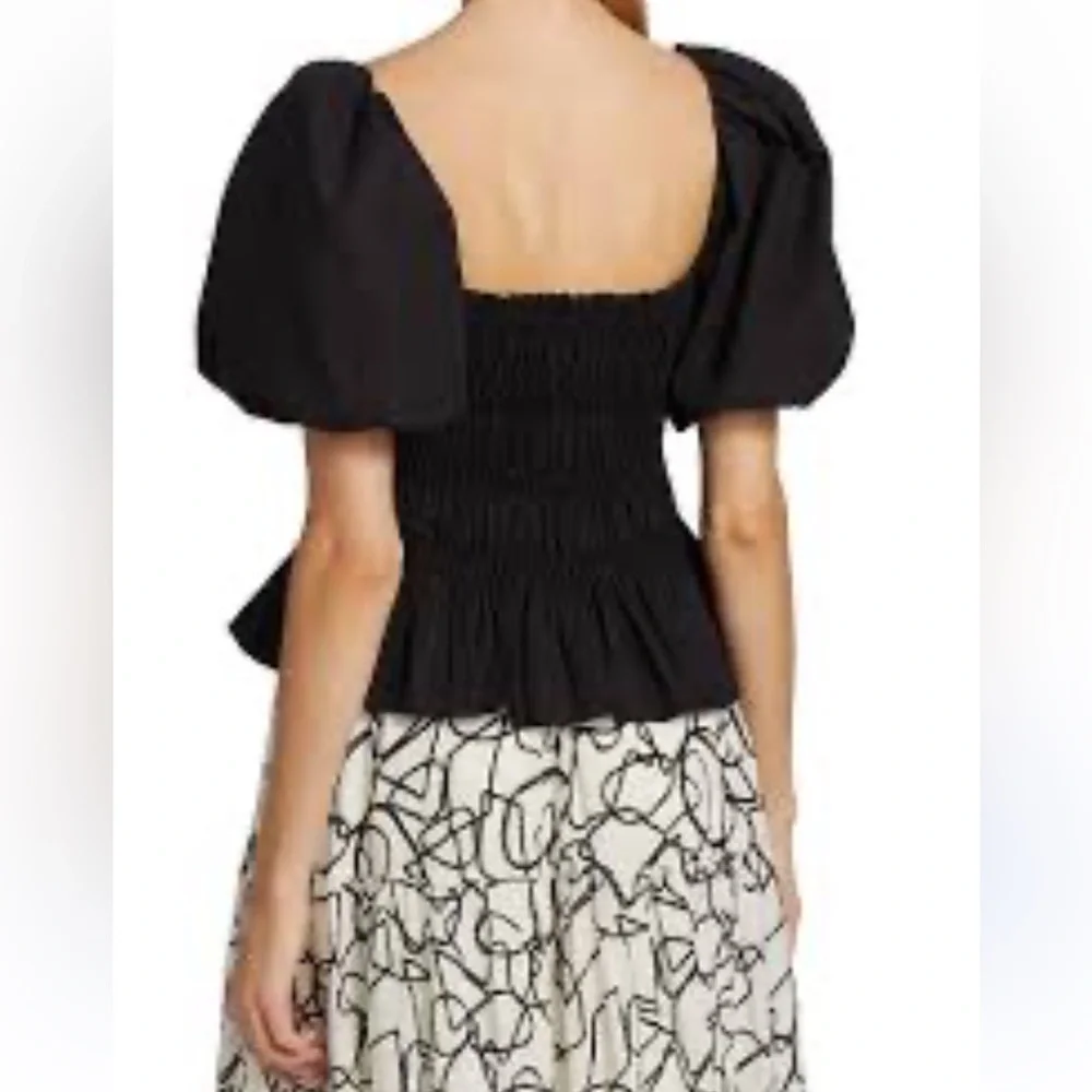 Astr the label Savina Black Smocked Puff Sleeve Blouse Sz small S